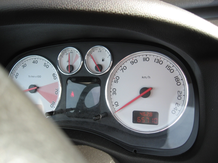 �  Manfred V�lkel